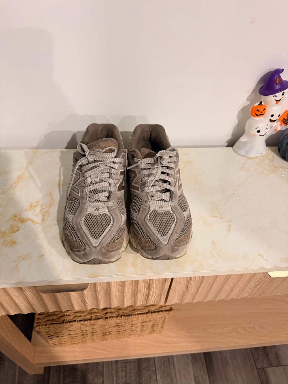 Suede & Mesh 9060 New Balance Sneakers